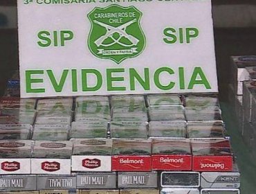 Carabineros frustran asalto a minimarket en centro de Santiago