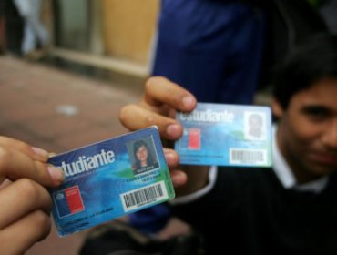 Junaeb: Revisa cuándo puedes retirar tu Tarjeta Nacional Estudiantil