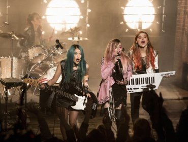 Para los nostálgicos: se libera el primer trailer de “Jem y los Hologramas”