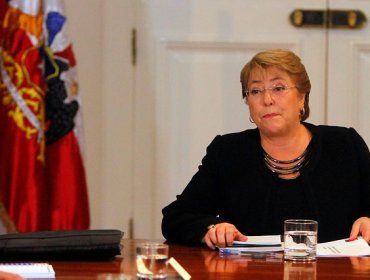 Bachelet entrega informe de cumplimiento de medidas para agenda de probidad