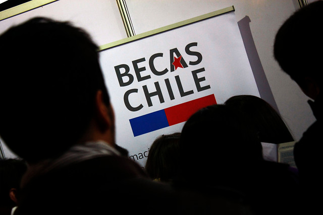 Mineduc publicó resultados de becas y créditos del Fondo Solidario