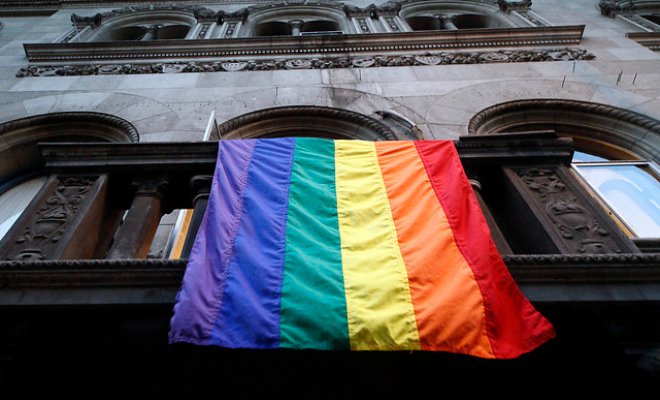 Entidades públicas izarán la bandera de la diversidad sexual entre el 15 y 17 de mayo