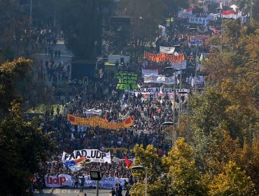 Gobierno seguirá autorizando las marchas estudiantiles