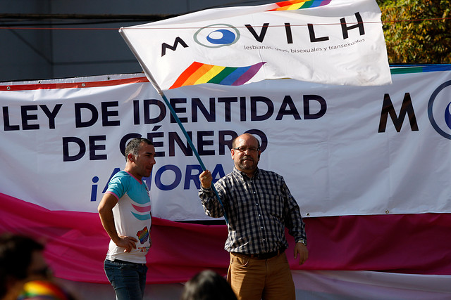 Marcha por la Igualdad se desarrolla con amplia convocatoria en Santiago