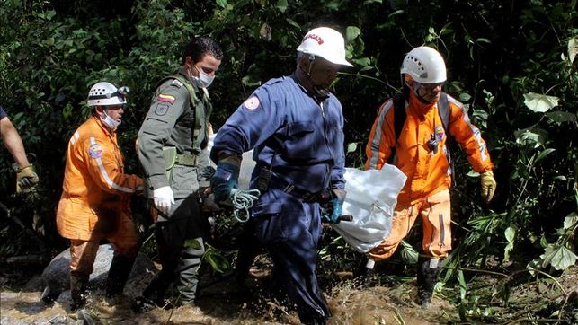 Autoridades confirman 48 muertos por avalancha en noroeste de Colombia