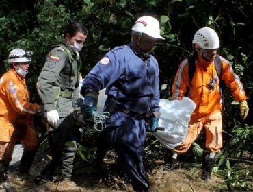 Autoridades confirman 48 muertos por avalancha en noroeste de Colombia