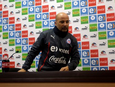 Sampaoli tras presentar libro biográfico: "Chile va a jugar con 11 kamikazes"