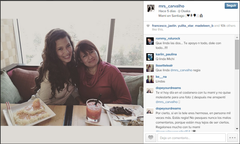 Igual de lindas: Michelle Carvalho comparte foto junto a su guapa mamá