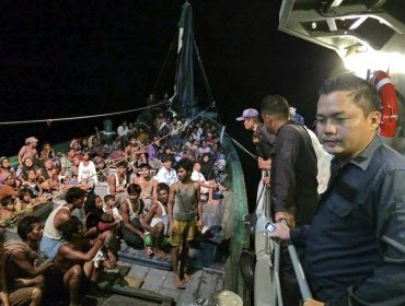 Malasia e Indonesia anuncian que acogerán a los inmigrantes con condiciones