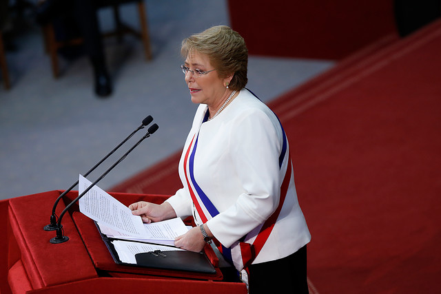 Presidenta de la Confech critica a Michelle Bachelet por no entrar en detalles sobre la gratuidad
