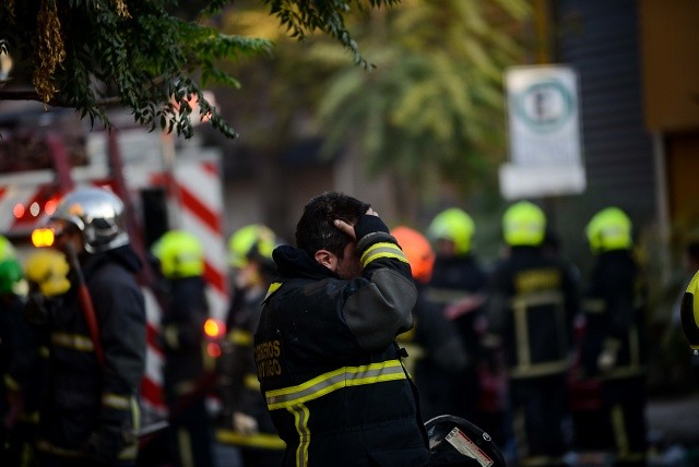 Superintendente del cuerpo de bomberos y comitiva exponen ante comisión