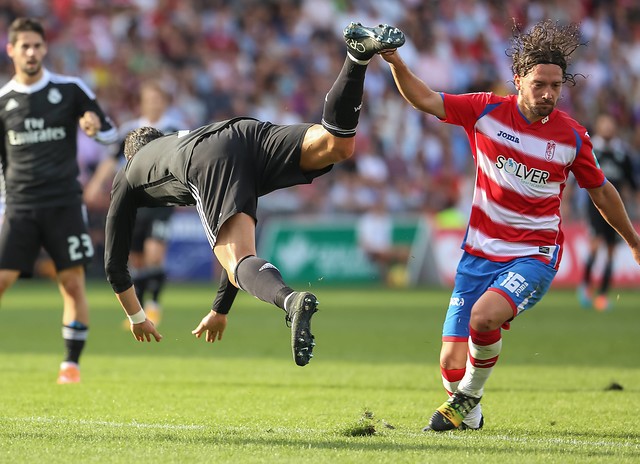 Iturra y Granada se salvan del descenso tras igualar ante Atlético de Madrid