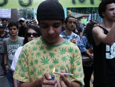 En Brasil miles de personas marchan por la legalización de la marihuana