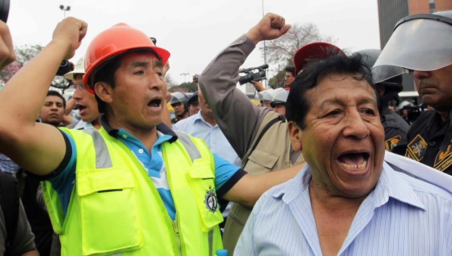 Perú decreta estado emergencia en provincia tras choques por proyecto minero