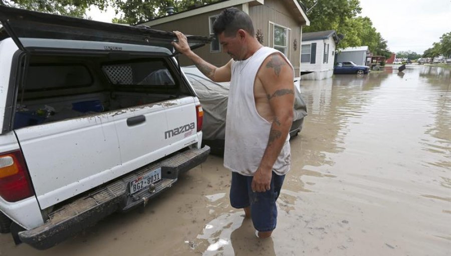 Tres muertos y cientos de desplazados en Oklahoma y Texas por inundaciones