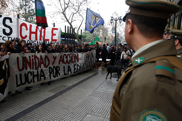 Detienen a cinco estudiantes tras protesta de alumnas del Liceo 1