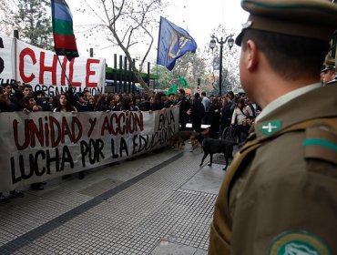 Detienen a cinco estudiantes tras protesta de alumnas del Liceo 1