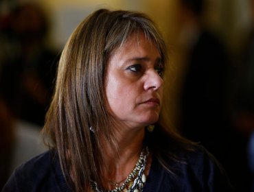 Padre de niña transgénero emplazó a la senadora Jacqueline van Rysselberghe