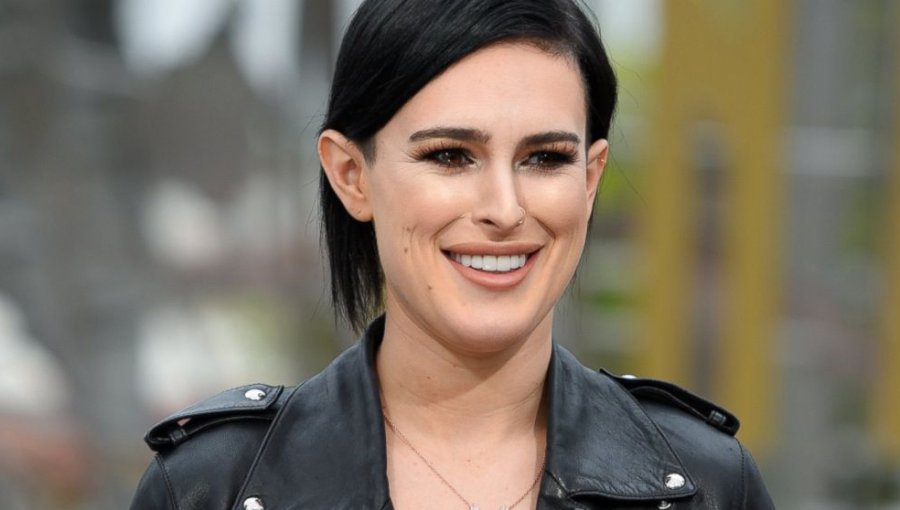 Sensual hija de Demi Moore muestra curiosa foto en instagram