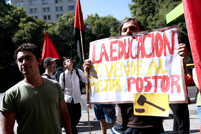 Mineduc espera respuesta de la Confech por invitación a mesa de diálogo