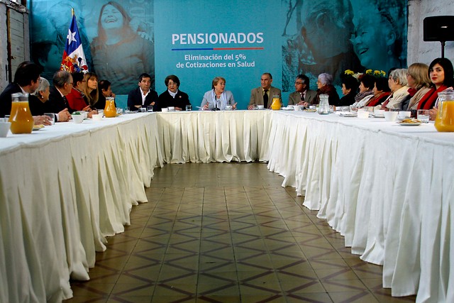 Presidenta difunde eliminación del 5% de cotización de salud de pensionados