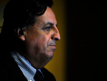 Senador Víctor Pérez criticó aumento de la lista de espera Auge