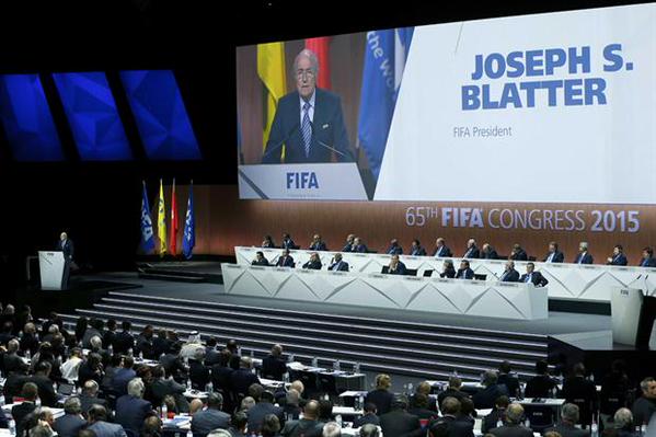 Elecciones FIFA: Retoman Congreso tras falso aviso de bomba