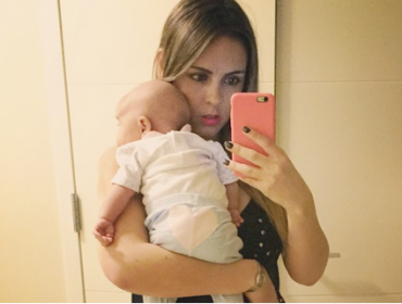 Se pasó: Maura Rivera publica foto en bikini a dos meses de dar a luz y sorprende con su figura