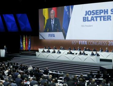 Elecciones FIFA: Retoman Congreso tras falso aviso de bomba