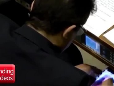 Video: ¡In fraganti! Lo pillaron viendo porno en pleno parlamento brasileño