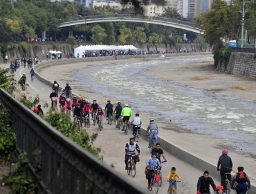 Removerán 20.000 metros cúbicos de material embancado en el Mapocho