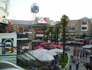 Condenan a centro comercial Parque Arauco por accidente de cliente