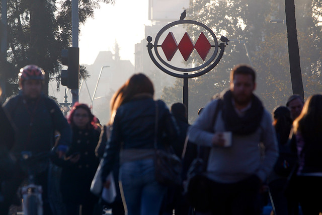 Metro suspendió combinación de Línea 1 y Línea 4 por persona que se lanzó a las vías