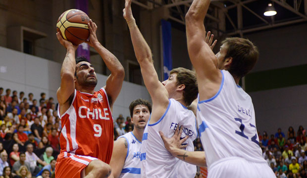 Destacados miembros de la selección chilena de básquetbol serán formalizados por violación