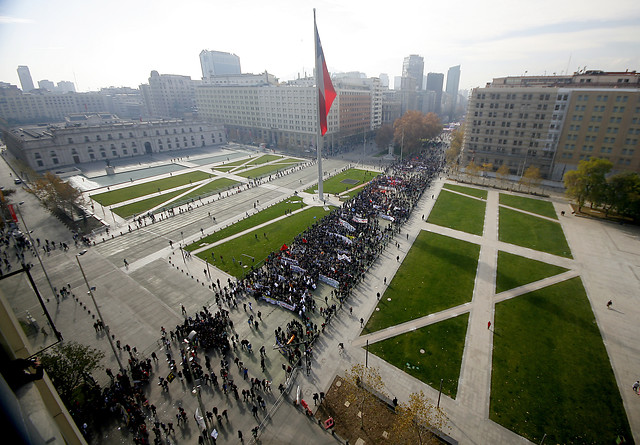 Santiago: Estos son los desvíos del transantiago por la marcha de los profesores