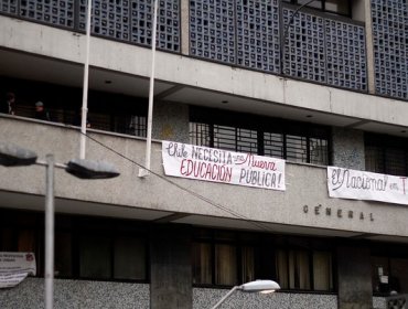 Instituto Nacional: Si no se van, habrá desalojo