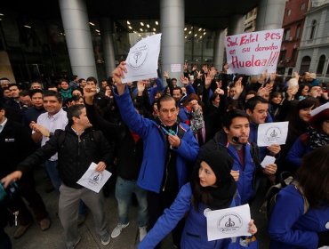 Se mantiene huelga de trabajadores de Entel