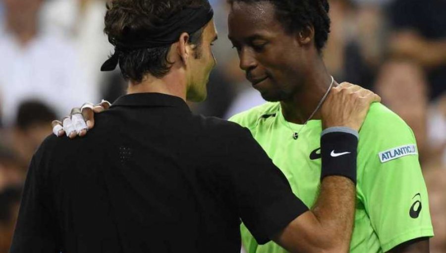 Federer derrota a Monfils y se cita con Wawrinka en cuartos