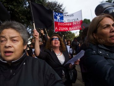 Obispo de Ancud le pide a Barros la renuncia antes que el Papa se lo pida