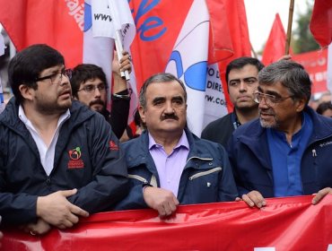 Profesores se toman intendencia de Valparaíso