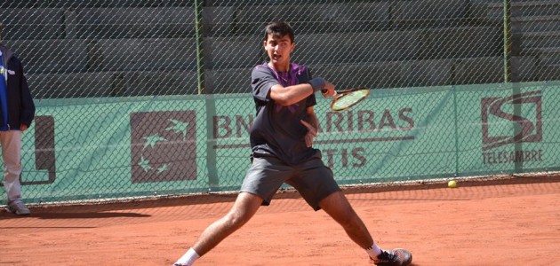 Chileno Marcelo Barrios pasa a octavos de final del Roland Garros Junior