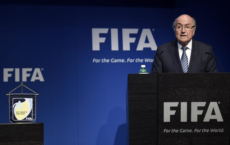 Video: Blatter anuncia su renuncia a la FIFA