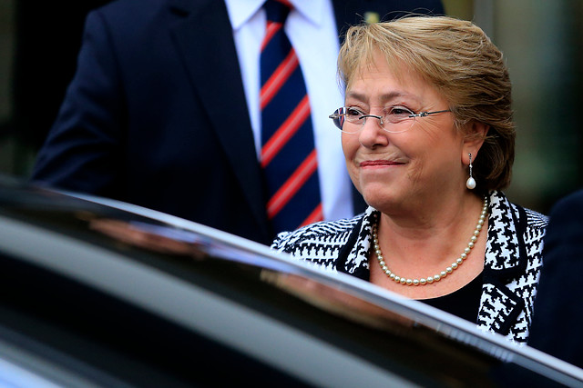 Presidenta Bachelet inicia gira a Europa: se reunirá con el Papa Francisco