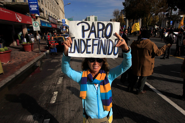 La Moneda defiende proyecto de carrera docente como “corazón de la reforma”