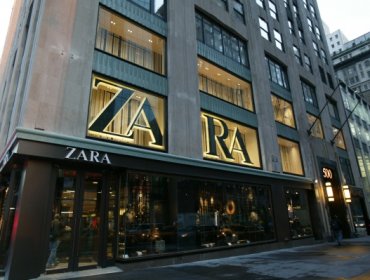 Empleado demanda a Zara por discriminación y quiere 40 millones de dólares