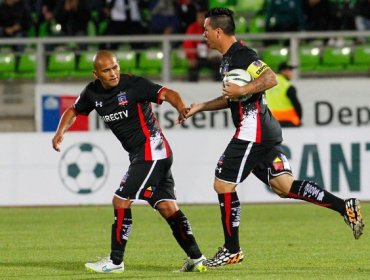 Paredes sobre Suazo: "Hasta el momento se está quedando en Colo Colo"