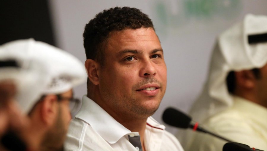Ronaldo pide renuncia de jefe del fútbol brasileño