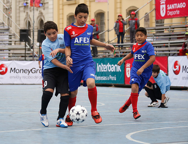 Galería: Torneo de futsal Santiago recibe a América con más de 8 países del continente