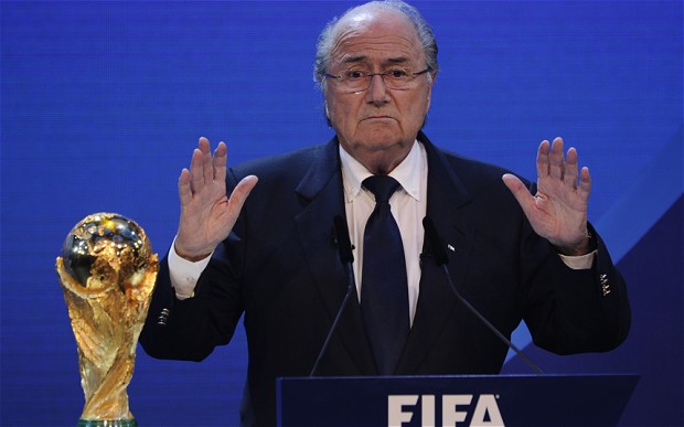 Blatter fue directivo de empresa "fantasma" de FIFA en Dublín, según diario irlandés