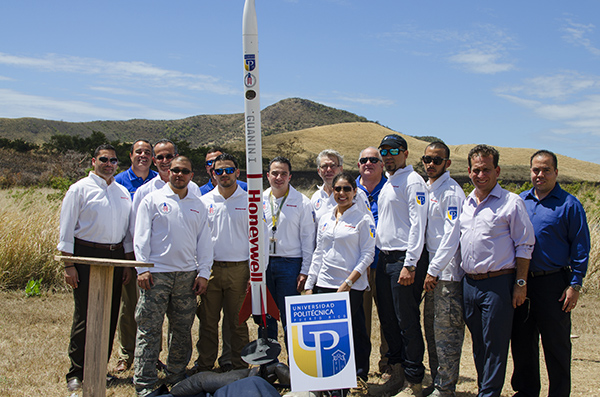 Puerto Rico: Universitarios trabajan con NASA en el lanzamiento de cohete